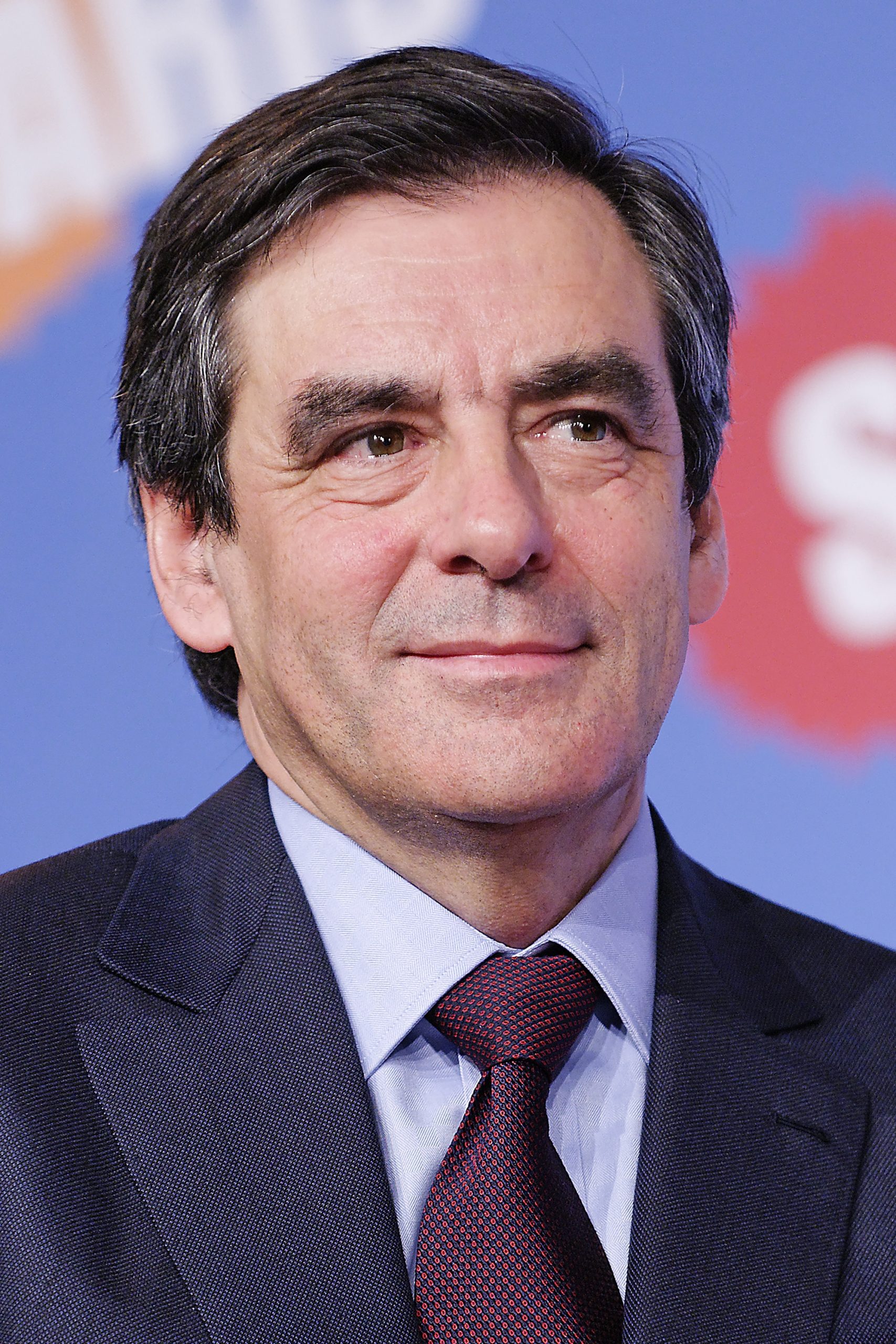 La Paris începe astãzi procesul fostului premier francez François Fillon