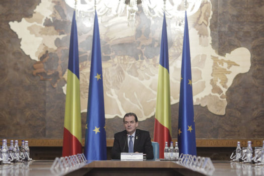 În această seară, Guvernul ar putea introduce noi restricții pentru români