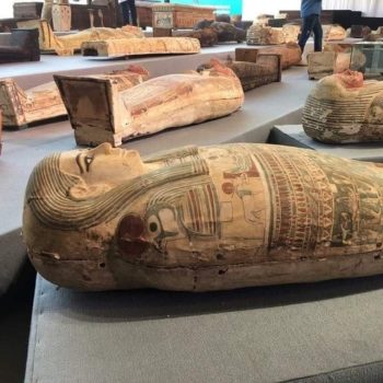 Peste o sută de sarcofage, descoperite la Saqqara, în Egipt