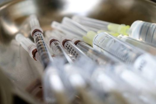 Specialiștii dau asigurări că vaccinurile anti-Covid pot fi administrate persoanelor cu boli autoimune