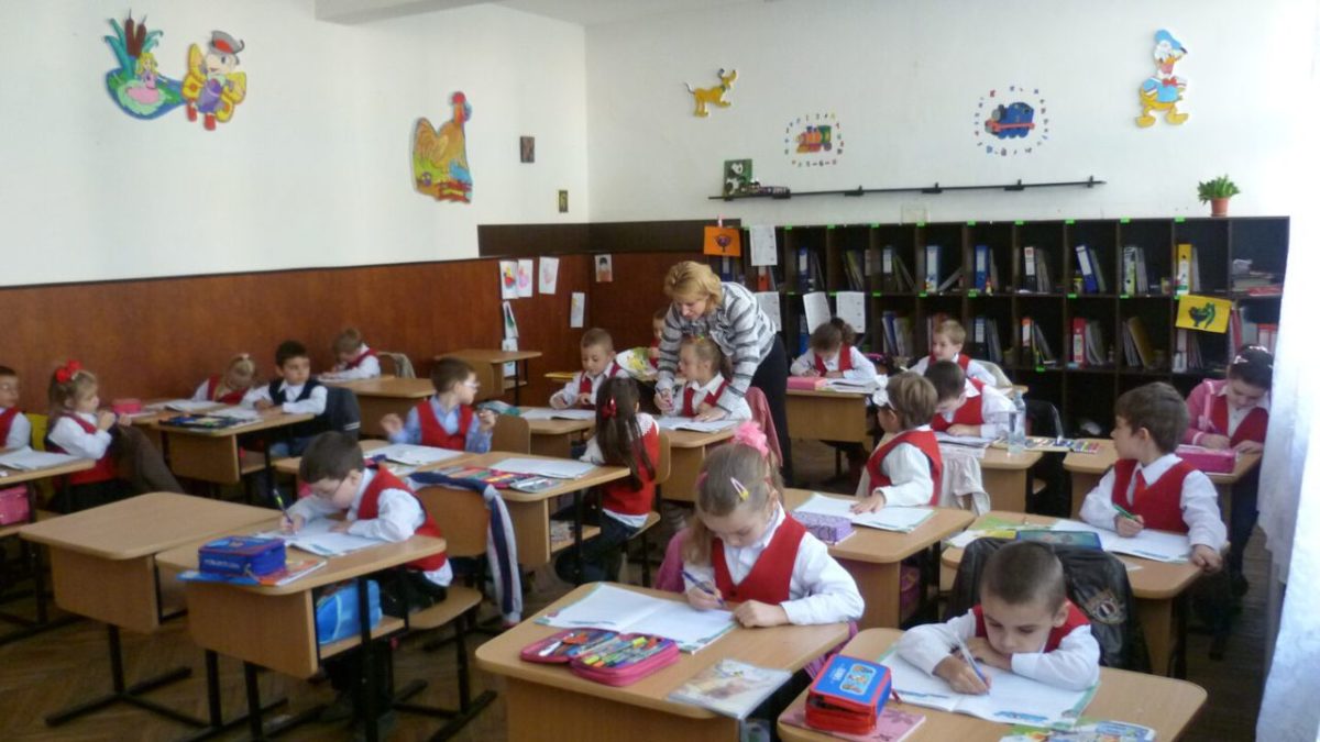 Ministerul Educației a publicat metodologia de înscriere a copiilor în învățământul primar