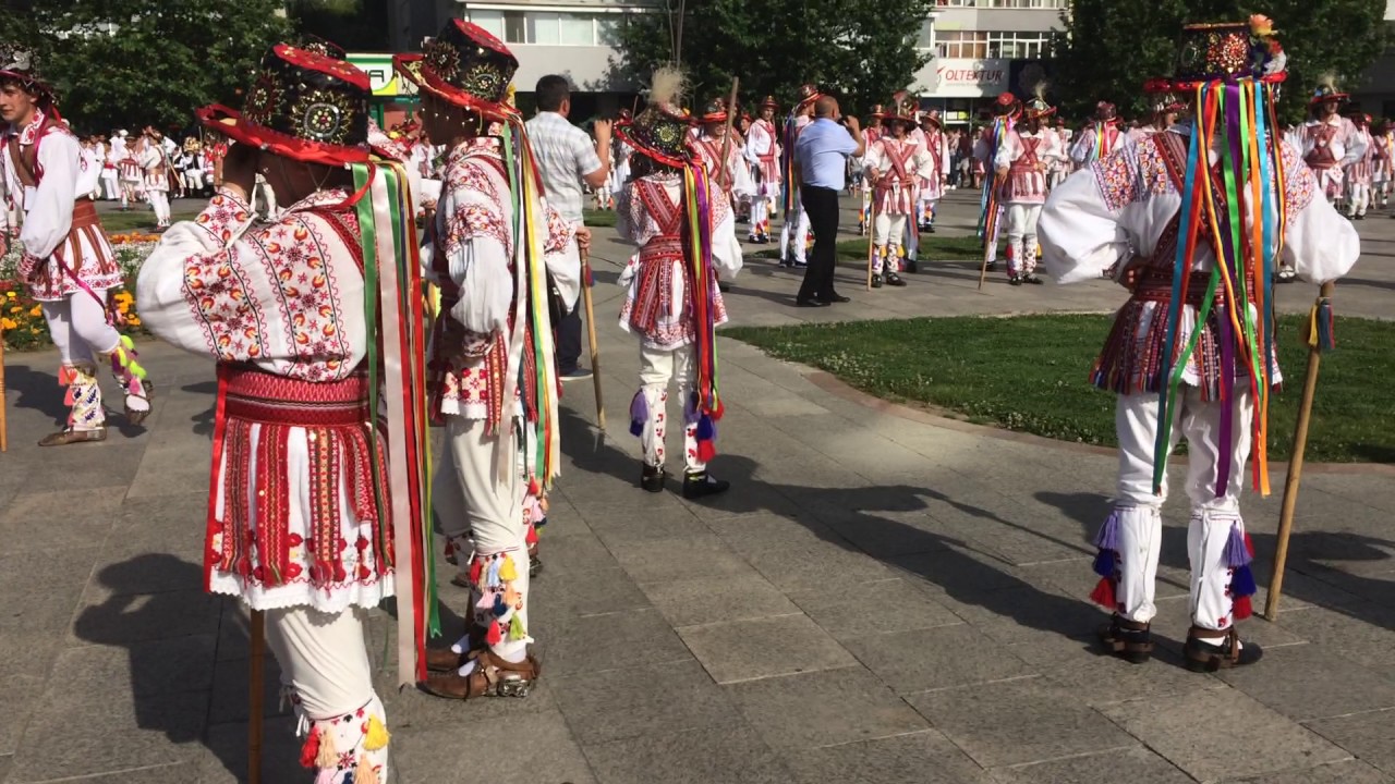 Slatina: Festivalul Călușului Oltenesc