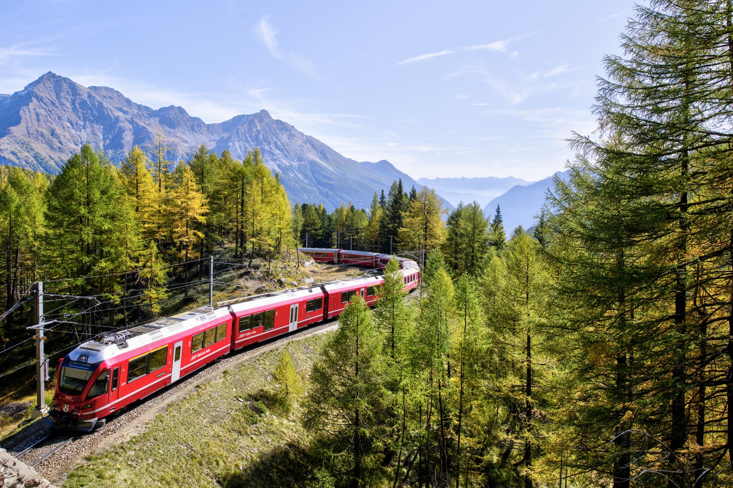 De astazi au intrat in circulatie Trenurile Soarelui