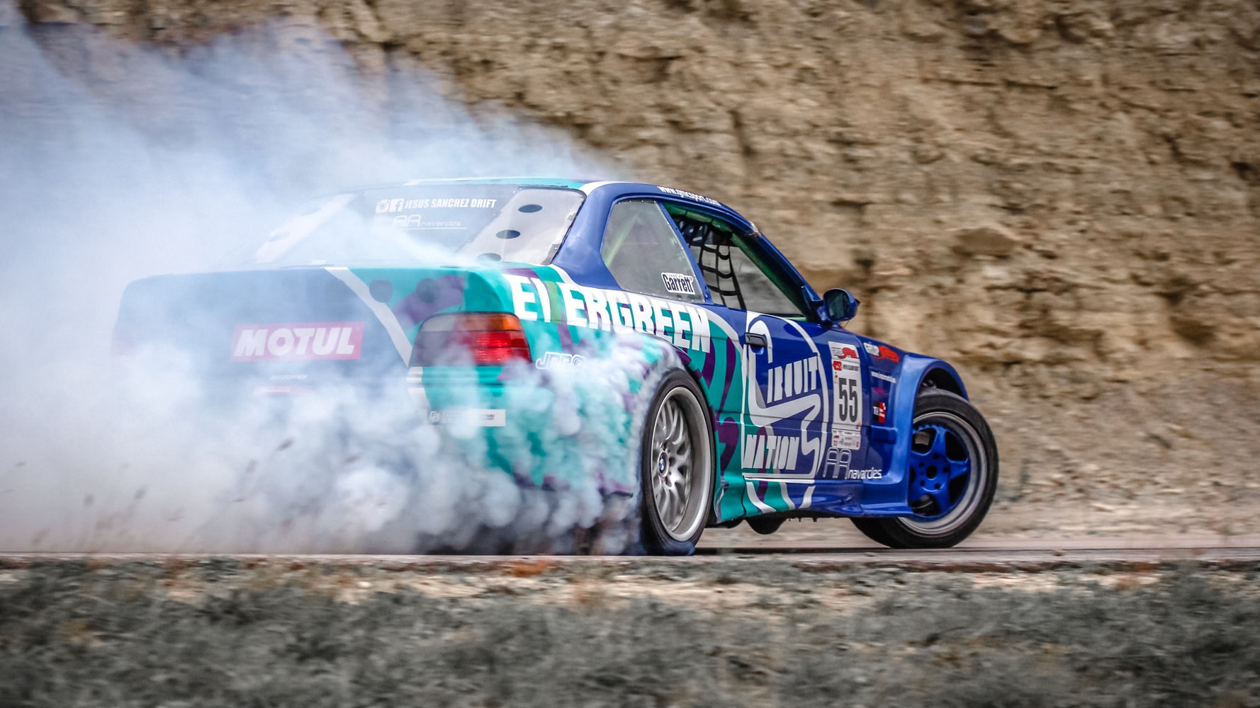 Campionatul Național de Drift continuă și astăzi pe Transalpina