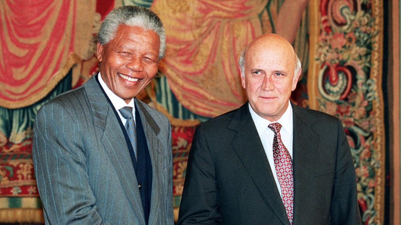 A murit Frederik Willem de Klerk, președintele sud-african, care l-a eliberat pe Nelson Mandela