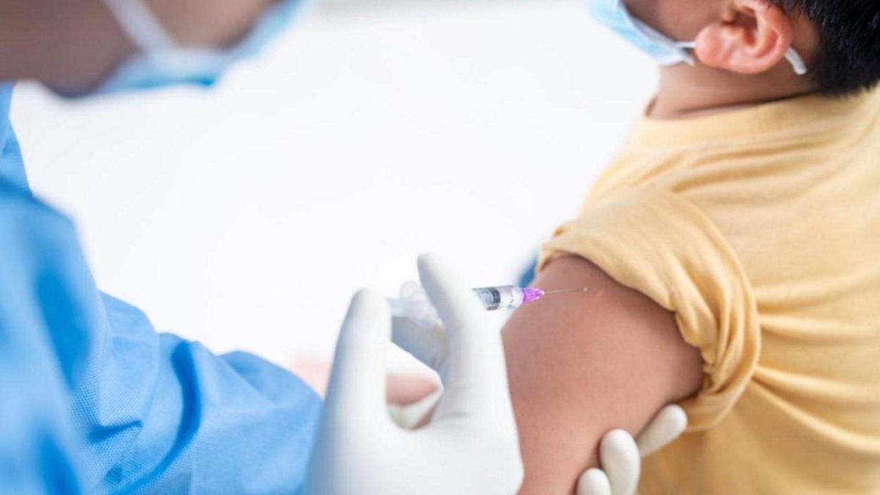 Vaccinarea copiilor. Imunitate, alergii, opinii ale părinților (audio)