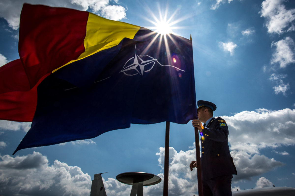 „România este un un model pentru alţi membri NATO”