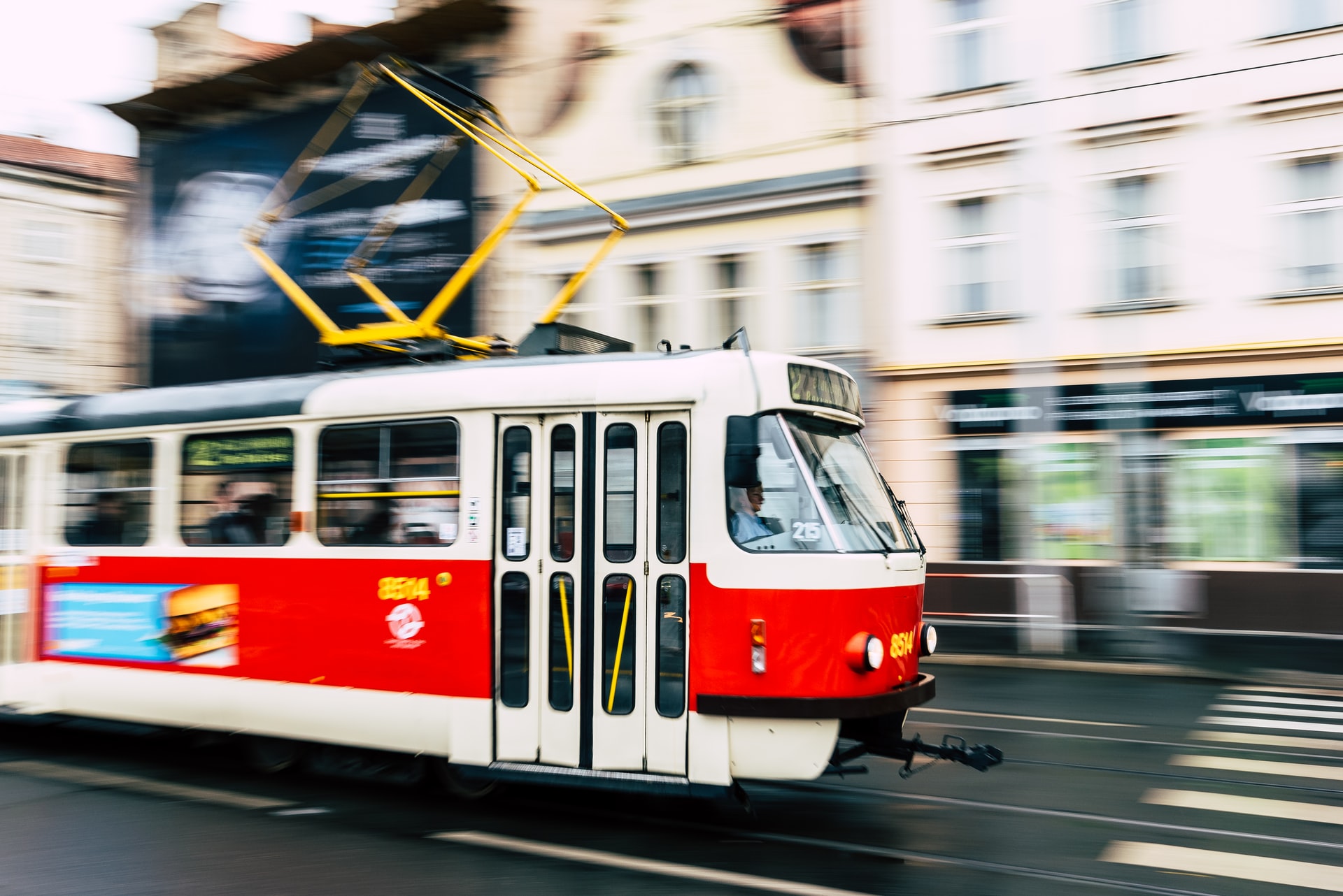 În Craiova, tramvaiul nu va mai circula, de mâine, pe tronsonul cuprins între Podul Electro și Ford