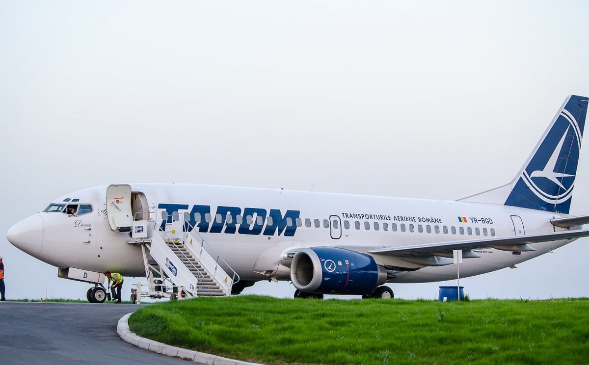 TAROM: Linie prioritară de contact, pentru pasagerii afectaţi de anulările zborurilor din 8 iulie