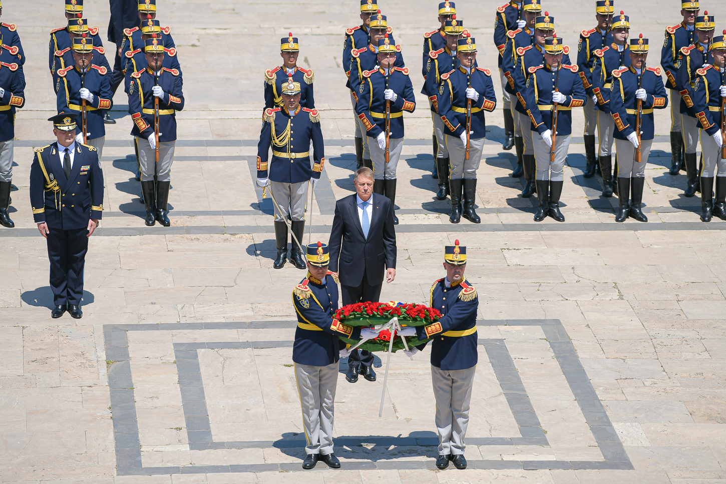 Eroii României sunt comemoraţi, astăzi, în întreaga ţară