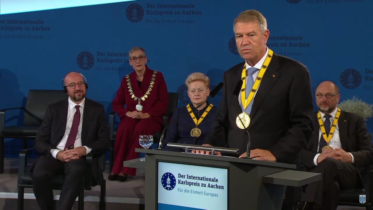 Președintele Klaus Iohannis, distins cu Premiul European Carol al IV-lea