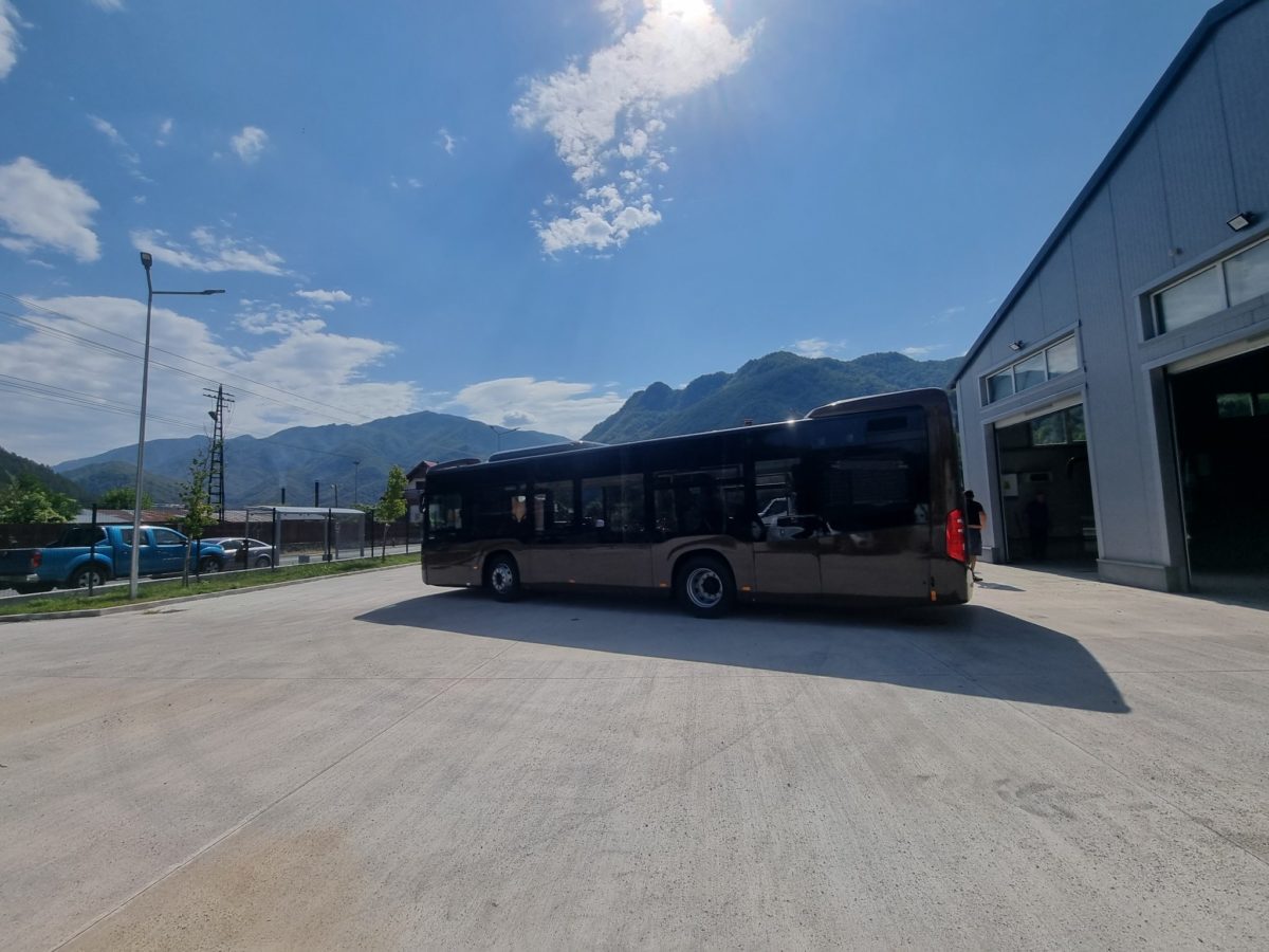 Vâlcea: Trei autobuze hibrid, la Brezoi