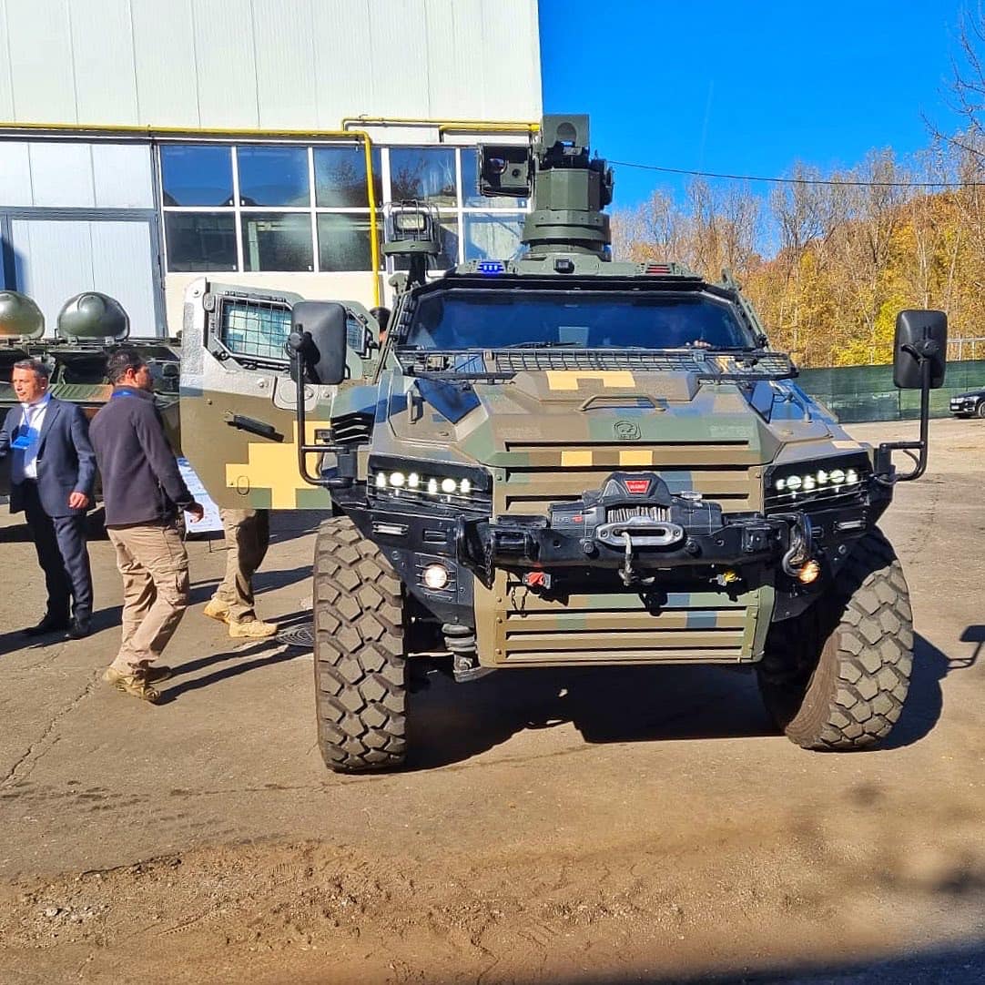 Automecanica Moreni ar putea produce un transportor blindat 4×4