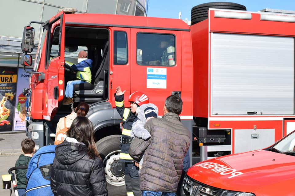 ISU Vâlcea organizează astăzi Ziua porţilor deschise