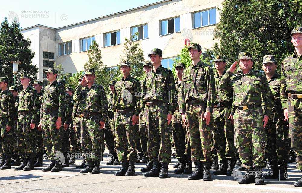 Caracal: Președinții României și Portugaliei, în vizită, la Batalionul 1 Instrucție Olt