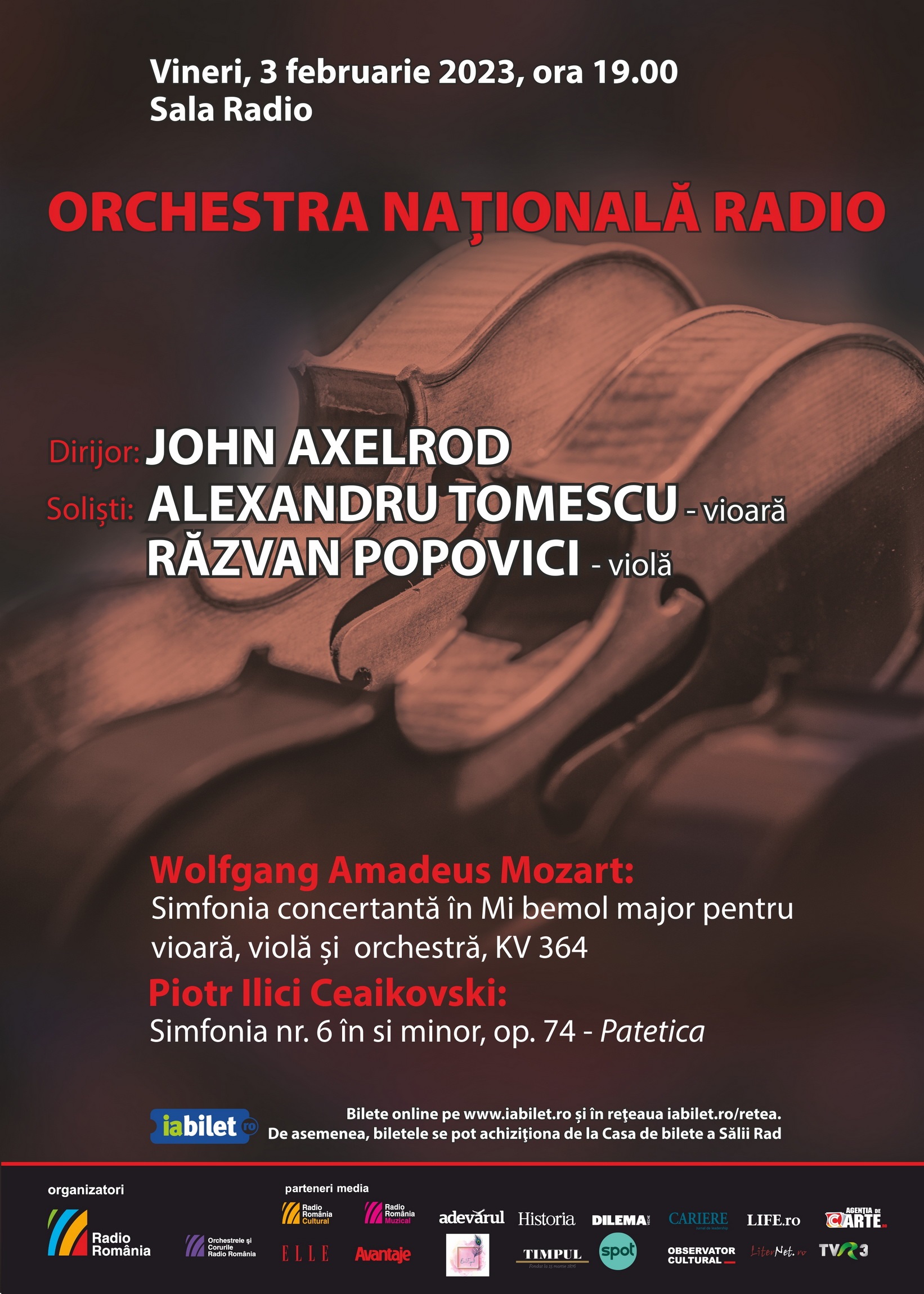 Dirijorul american John Axelrod, Alexandru Tomescu (vioară) și Răzvan Popovici (violă), la Sala Radio