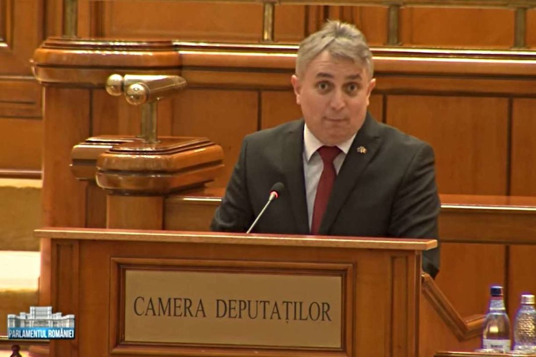 Camera Deputaților a respins moțiunea împotriva ministrului Lucian Bode