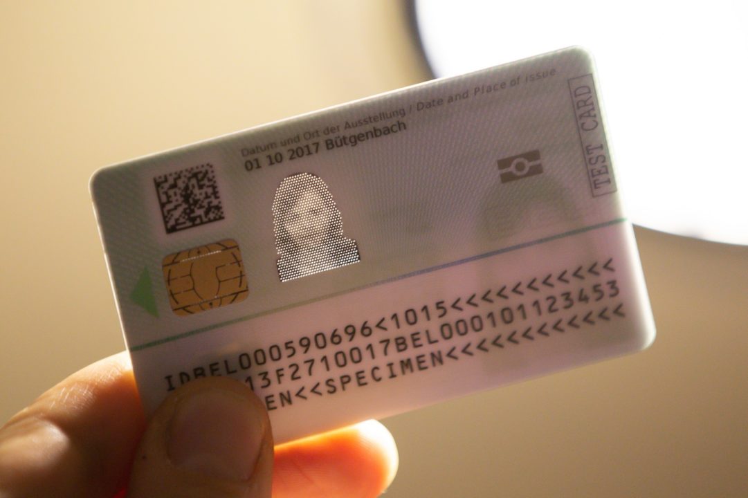 Eliberarea cărţii electronice de identitate nu va mai depinde de adresa de domiciliu