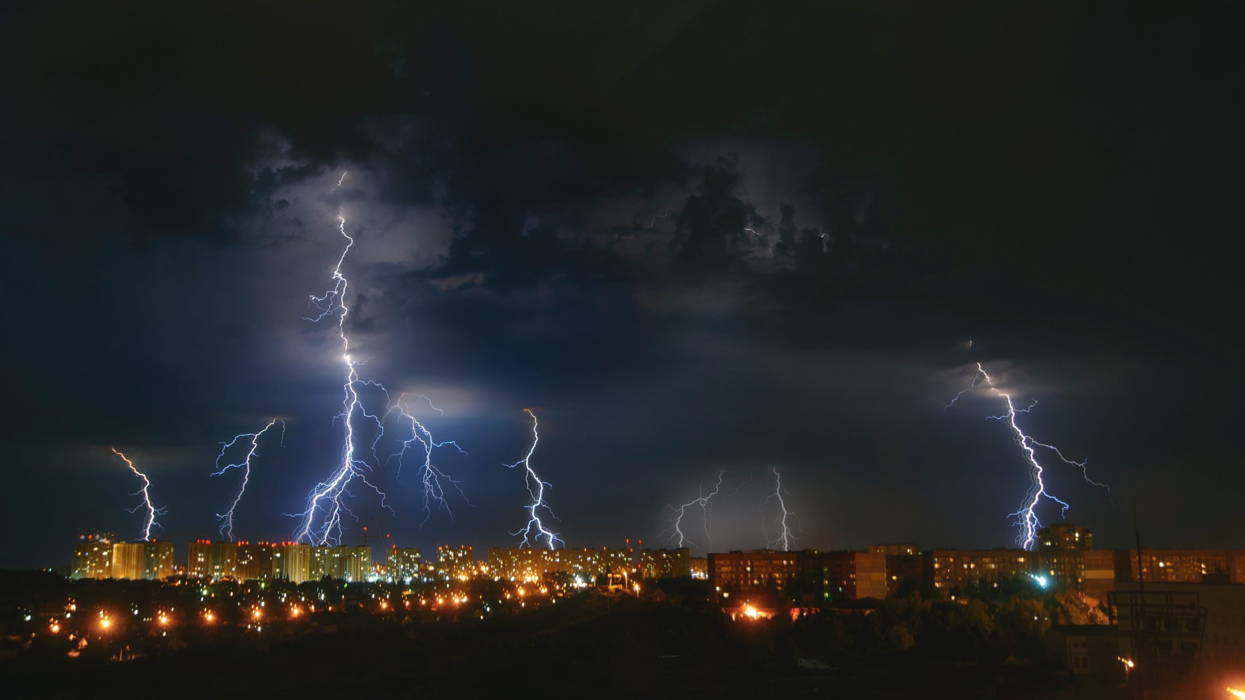 Fenomene meteo extreme, în ultimele 24 de ore, în România