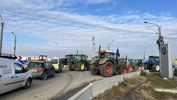 Continuă protestele fermierilor