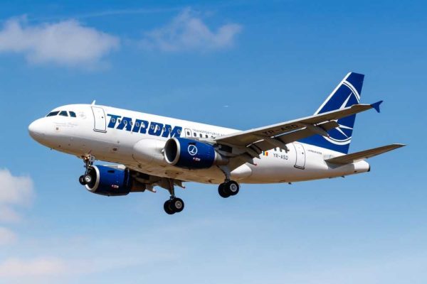 TAROM și-a redus pierderile