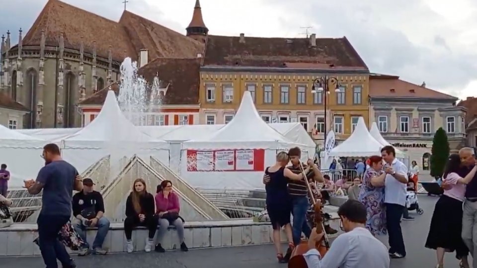 A început Târgul de Carte Gaudeamus Radio România de la Brașov