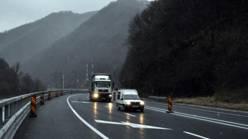 A încep lucrările de defrișare pe DN7 Valea Oltului pentru Autostrada Sibiu-Pitești: Trafic restricționat și rute alternative stabilite