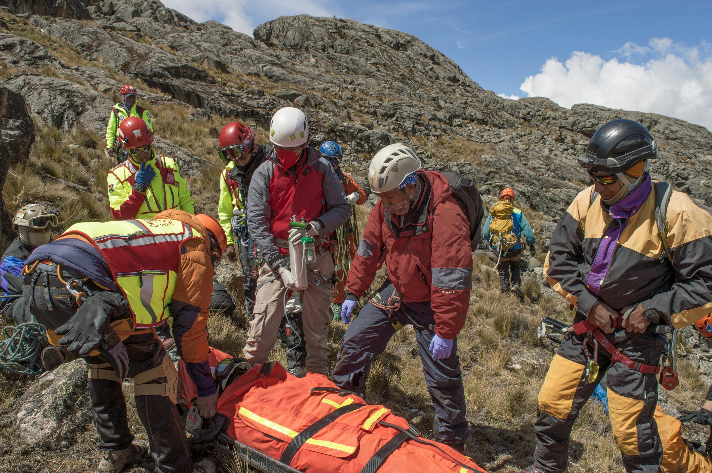 Peste 40 de persoane au fost salvate de pe munte, în ultimele 24 de ore