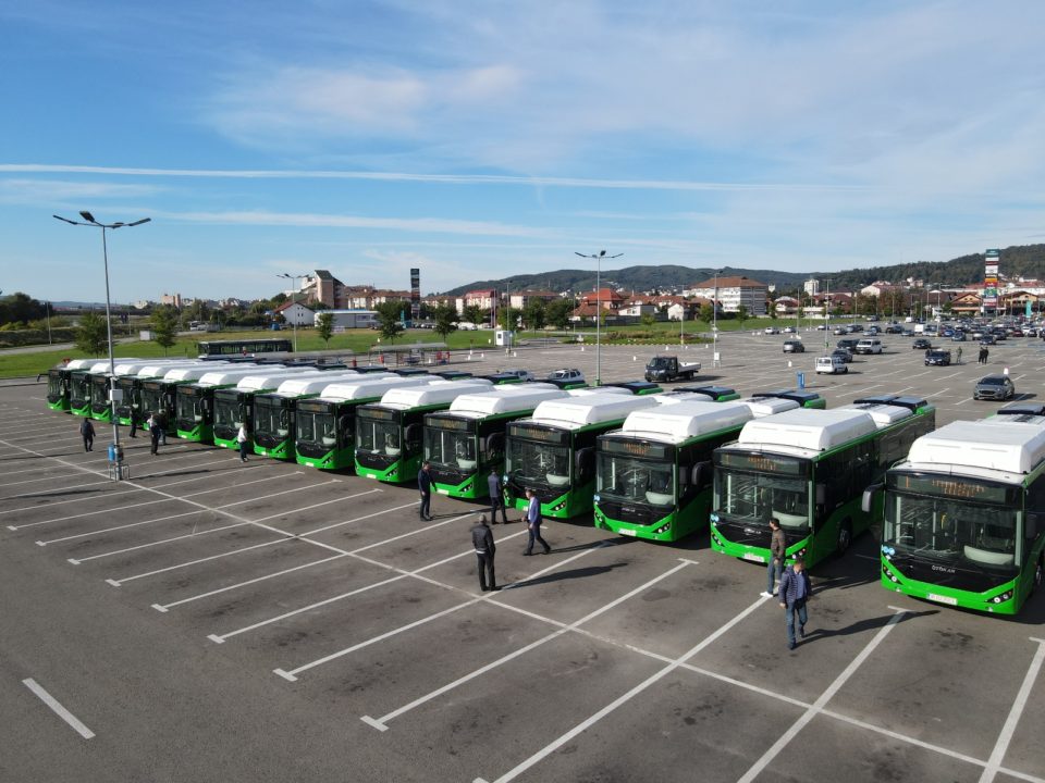 Vâlcea: Autobuze electrice între Râmnicu Vâlcea și stațiunile din jur/AUDIO