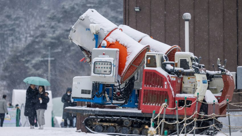 Se produce zăpadă artificială în Poiana Brașov