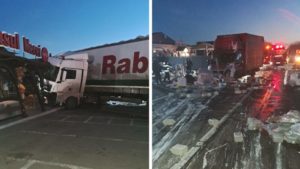 Un camion a intrat într-un restaurant, în Buzău